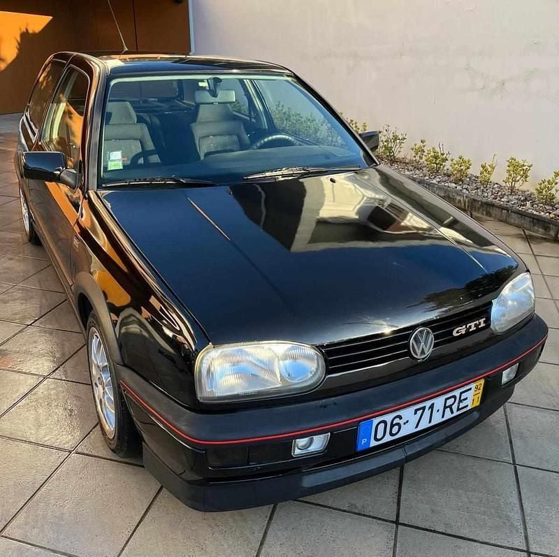 Usado VW Golf Cabriolet 116 HP (85 kW) 1992 Preto Cabrios