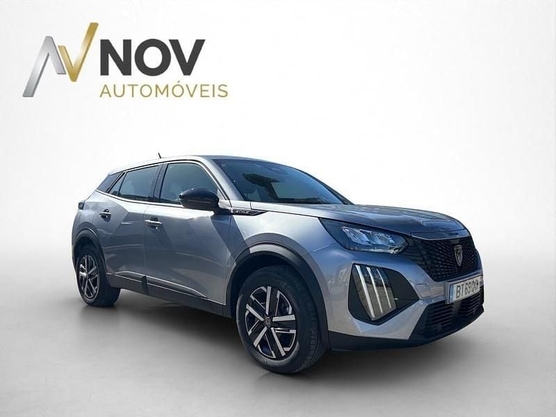 Usado Peugeot e-2008 114 kW (156 HP) 2025 Cinzento SUV