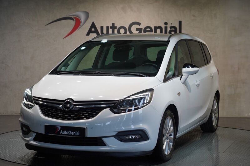 Cinza Usado 2017 Opel Zafira Dynamic Monovolume | € 13.990 - Imagem 1/4
