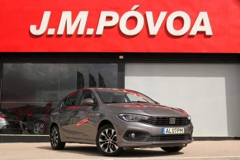 Cinzento Usado 2021 Fiat Tipo | € 13.490 (Preço justo) - Imagem 1/4