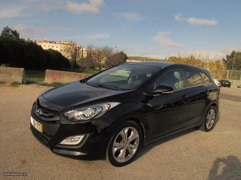 Vendido Hyundai i30 SW 1.6 CRDi 128cv Carros usados para