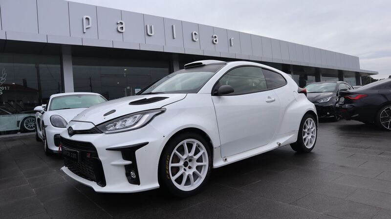 Branco Usado 2021 Toyota Yaris Citadino | € 75.000 - Imagem 1/4