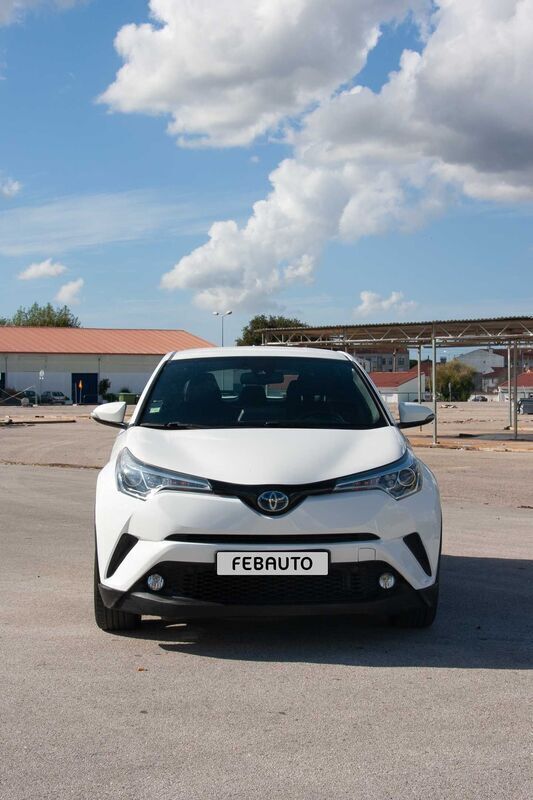 Usado Toyota C-HR Comfort 122 HP (89 kW) 2019 Branco SUV