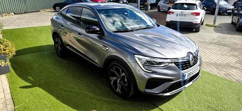 Usado Renault Arkana 160 HP (117 kW) 2023 Cinzento SUV