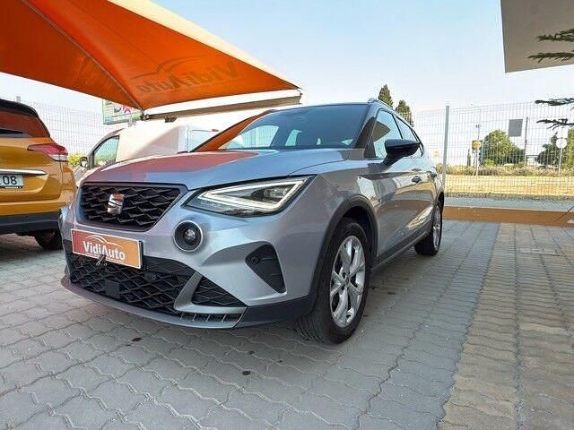 Usado Seat Arona FR 110 HP (80 kW) 2021 Cinza SUV