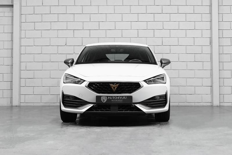 Usado Cupra Leon 245 HP (180 kW) 2022 Branco
