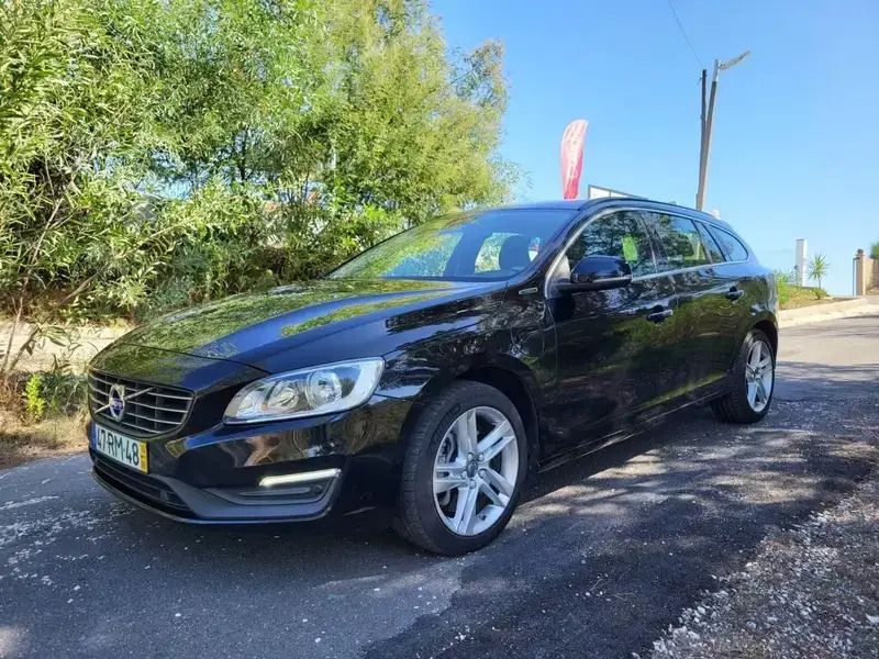 Usado Volvo V60 Summum 286 HP (210 kW) 2016 Preto Carrinha