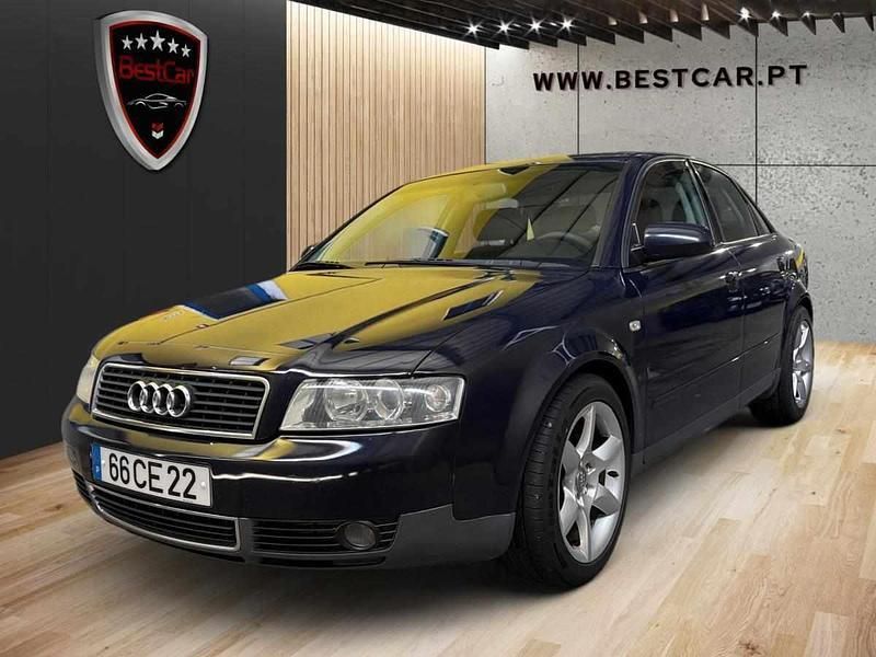 Azul Usado 2001 Audi A4 Sedan | € 5.950 (Preço justo) - Imagem 1/4
