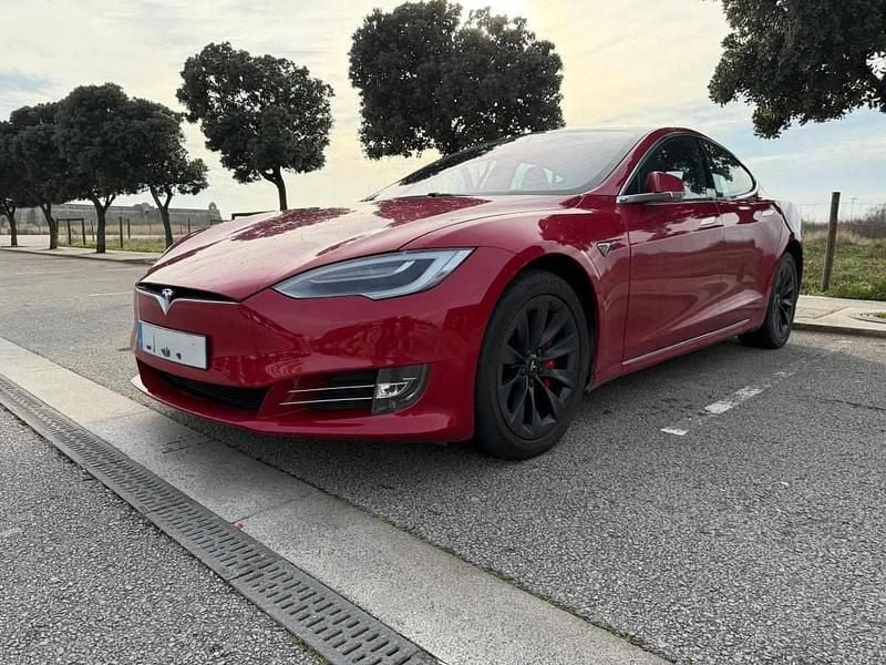 Vermelho Usado 2020 Tesla Model S Performance Citadino | € 45.900 - Imagem 1/4