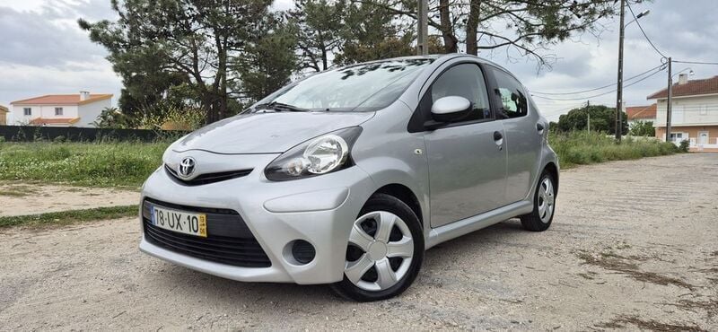 Usado 2013 Toyota Aygo Citadino | € 6.490 - Imagem 1/4