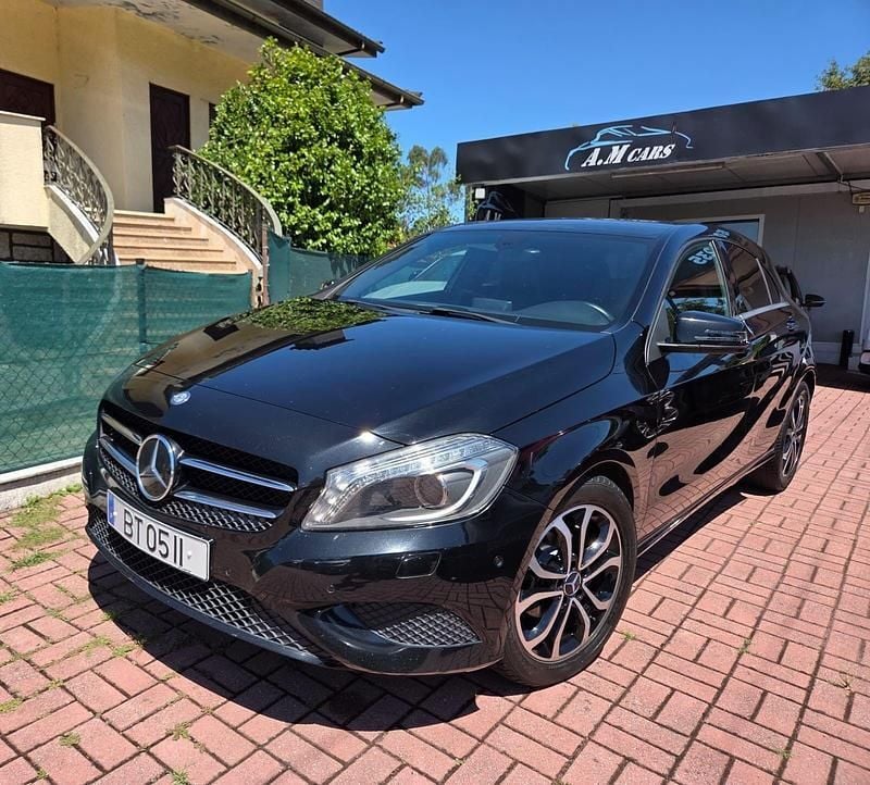 Preto Usado 2014 Mercedes A180 | € 14.990 (Preço justo) - Imagem 1/4