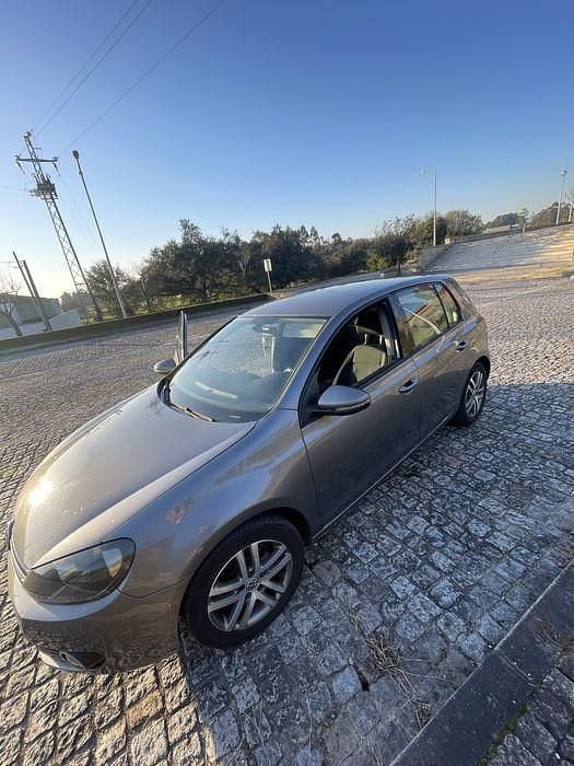 Usado 2009 VW Golf VI Citadino | € 5.500 (Preço justo) - Imagem 1/4