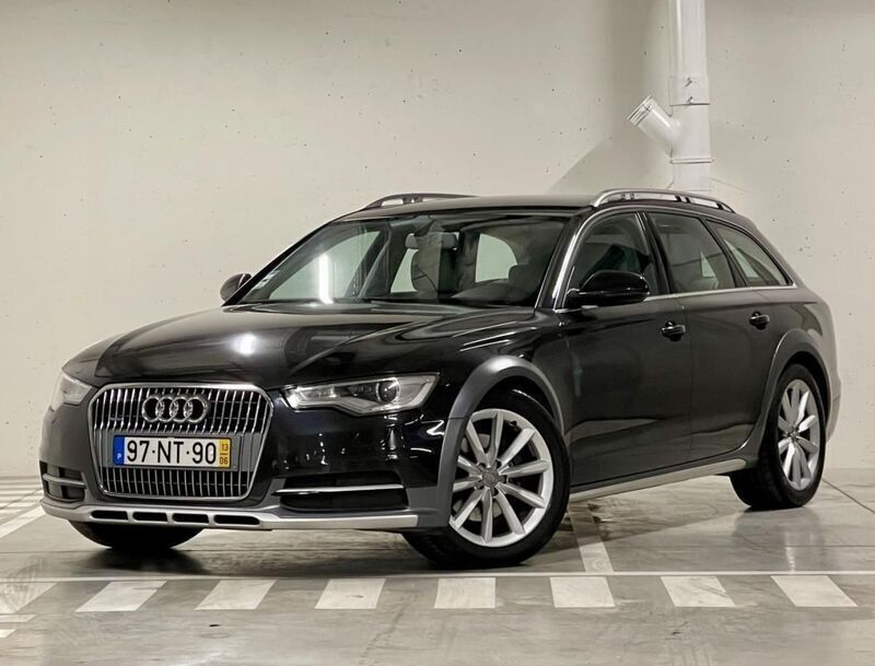 Azul Usado 2013 Audi A6 Allroad Carrinha | € 19.900 - Imagem 1/4