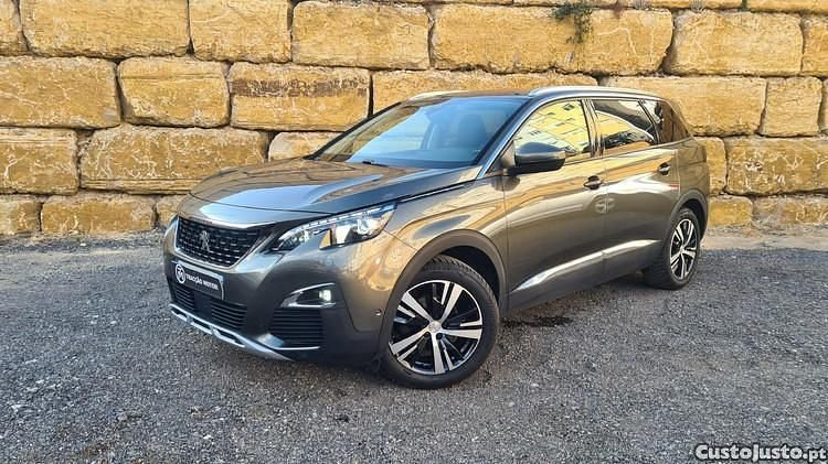 Verde Usado 2018 Peugeot 5008 Allure Monovolume | € 23.690 (Preço elevado) - Imagem 1/1