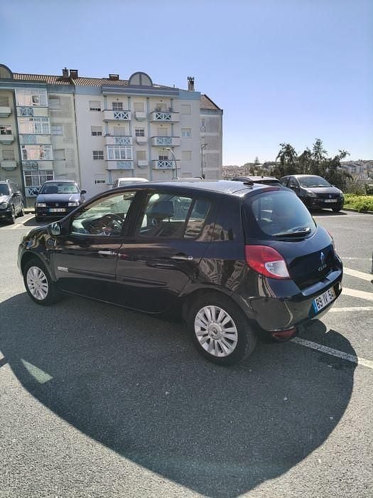 Usado Renault Clio II 2010 Sedan