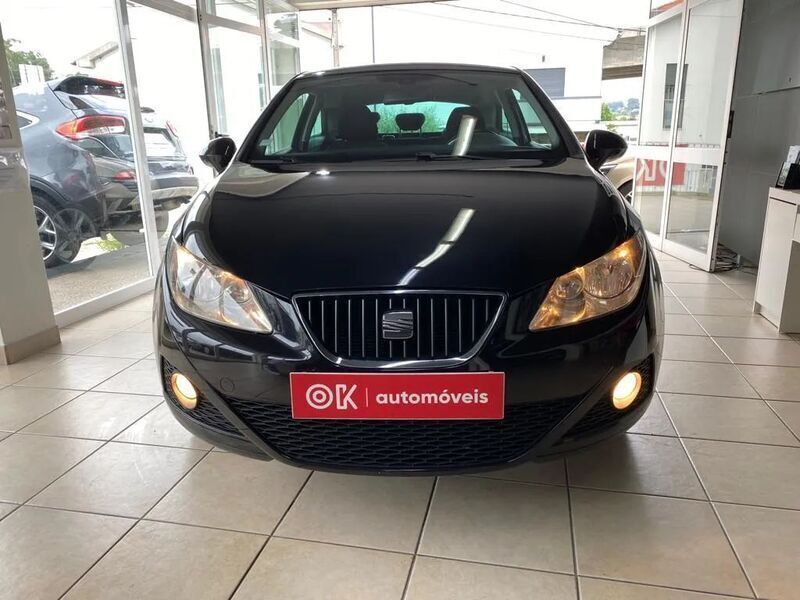 Usado Seat Ibiza Copa 105 HP (77 kW) 2011 Preto Citadino
