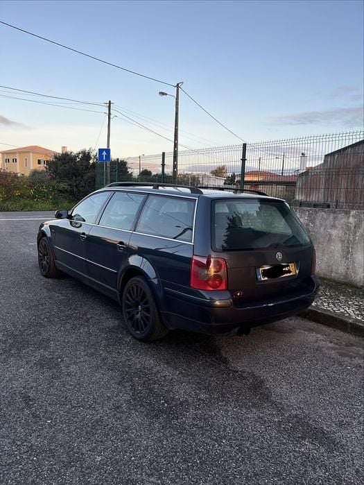 Usado 2001 VW Passat Sedan | € 2.600 (Bom preço) - Imagem 1/4