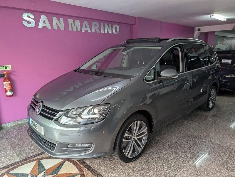 Usado VW Sharan Highline 150 HP (110 kW) 2022 Cinza Monovolume