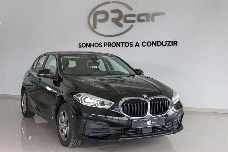 Preto Usado 2021 BMW 116 Advantage Citadino | € 25.250 (Preço justo) - Imagem 1/4