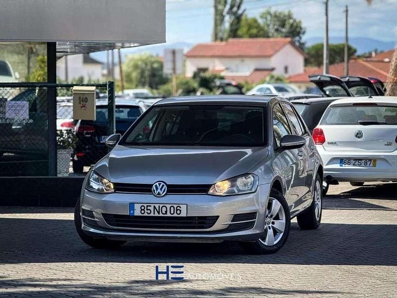 Cinza Usado 2013 VW Golf VII Edition Citadino | € 13.800 (Preço justo) - Imagem 1/4