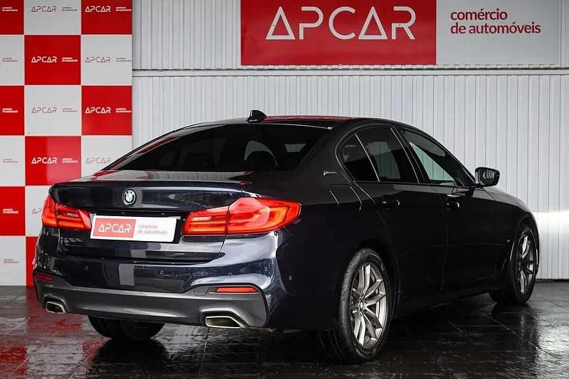 Usado BMW 530e iPerformance 252 HP (185 kW) 2018 Azul Sedan