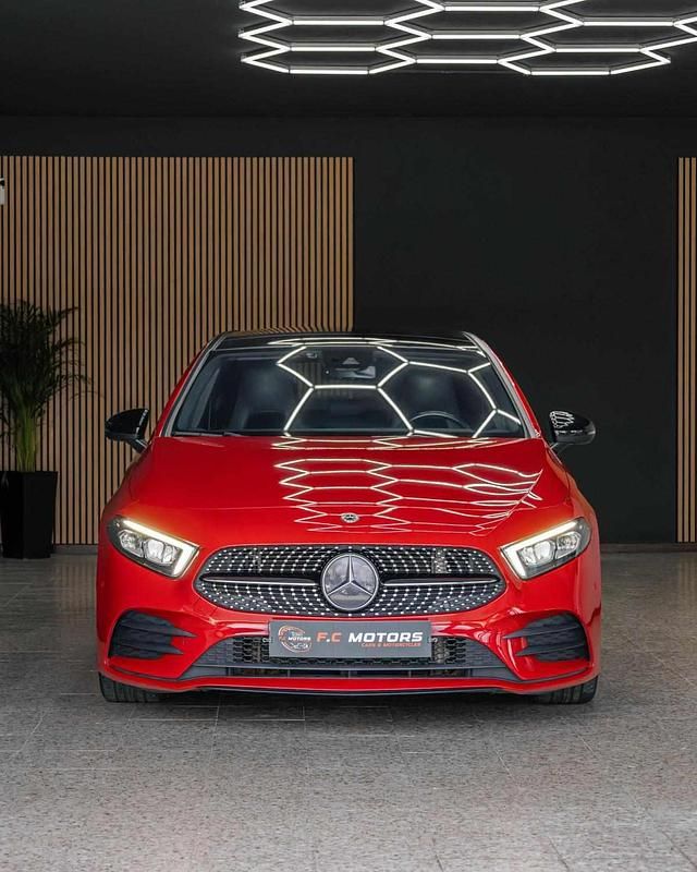 Vermelho Usado 2019 Mercedes A180 | € 25.150 (Preço elevado) - Imagem 1/4