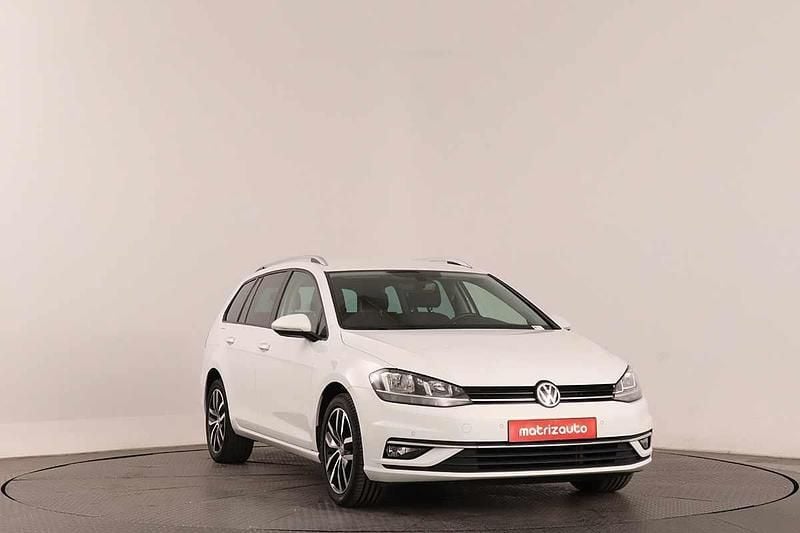 Branco Usado 2017 VW Golf VII Carrinha | € 18.499 (Caro) - Imagem 1/4