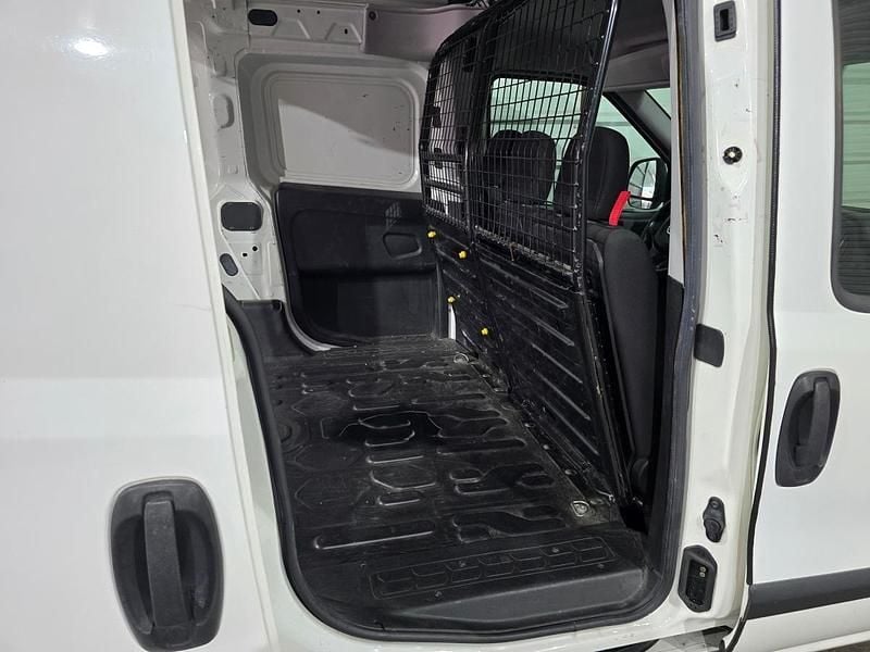 Usado Fiat Doblò 120 HP (88 kW) 2018 Branco Monovolume