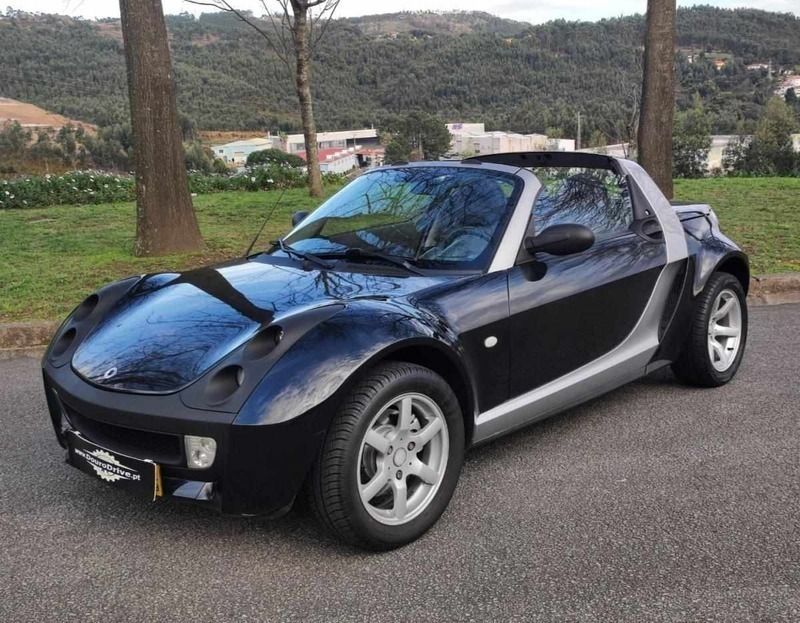 Preto (metalizado) Usado 2004 Smart Roadster Cabrios | € 6.900 - Imagem 1/4