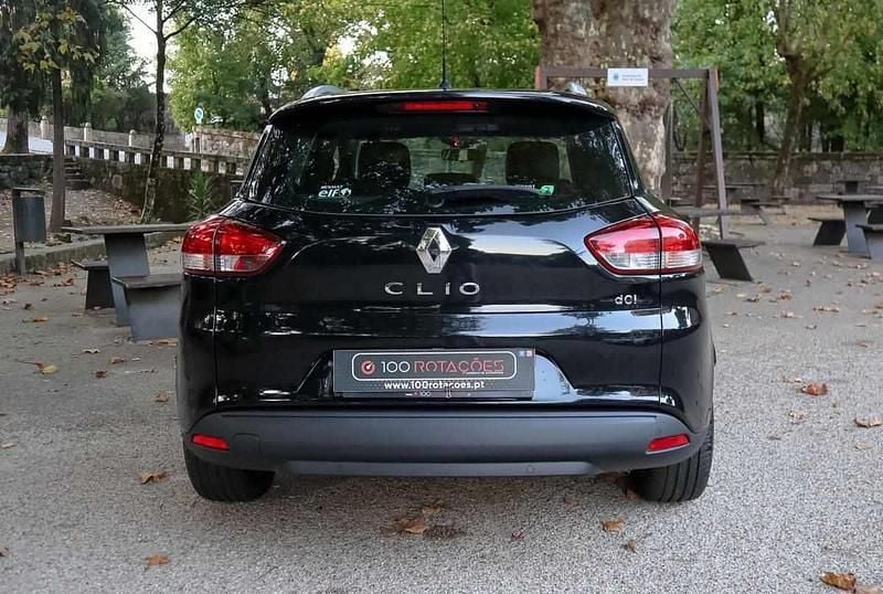 Usado Renault Clio GrandTour 90 HP (66 kW) 2016 Preto Carrinha