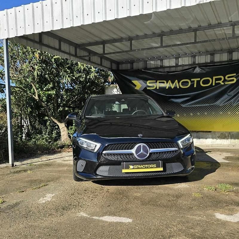Usado Mercedes A160 109 HP (80 kW) 2020 Preto