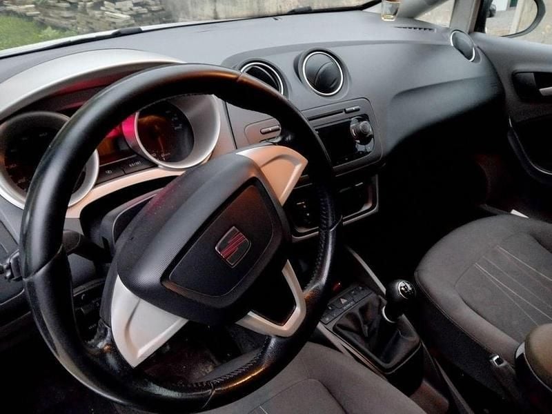 Usado 2011 Seat Ibiza Copa Sedan | € 5.200 (Bom preço) - Imagem 1/4