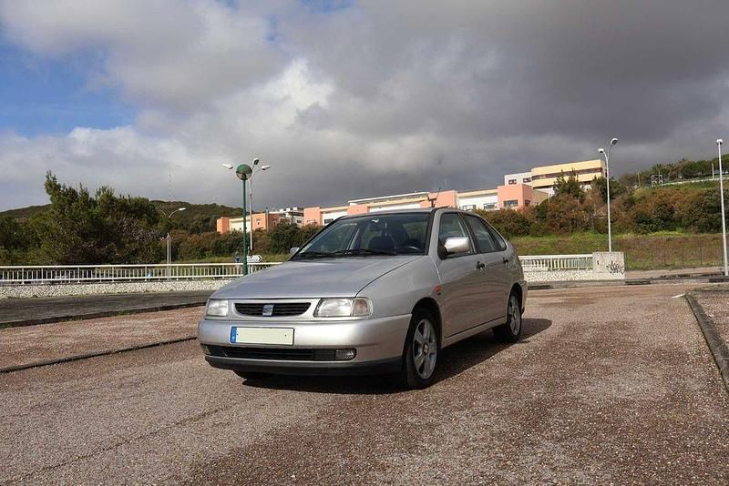 Usado Seat Cordoba 101 HP (74 kW) 1998 Sedan