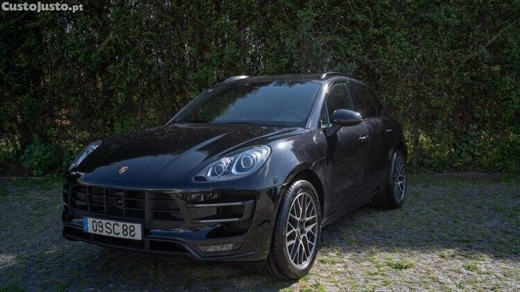 Preto Usado 2014 Porsche Macan Turbo SUV | € 44.950 - Imagem 1/1