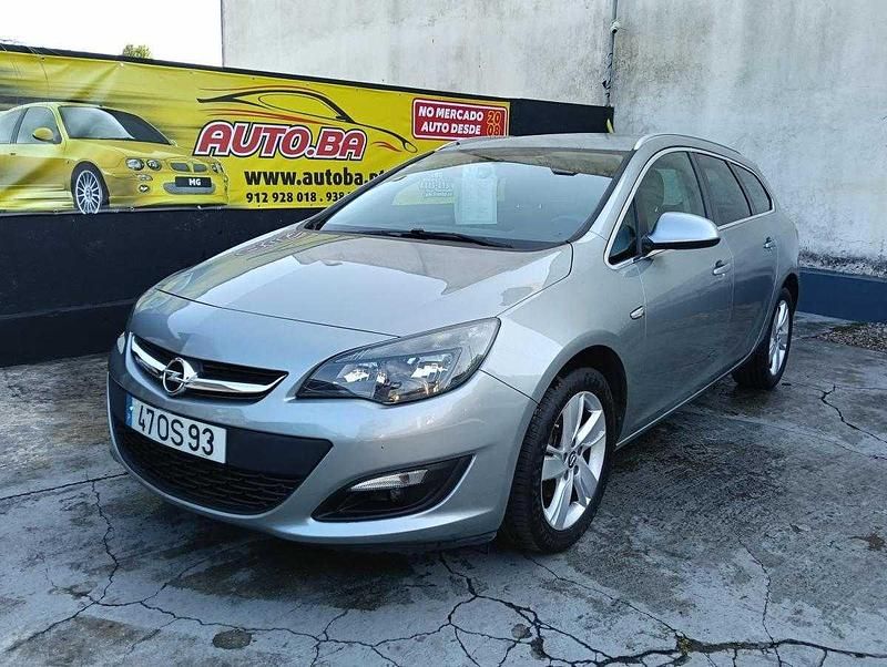 Cinza Usado 2014 Opel Astra Cosmo Carrinha | € 8.999 (Preço justo) - Imagem 1/4