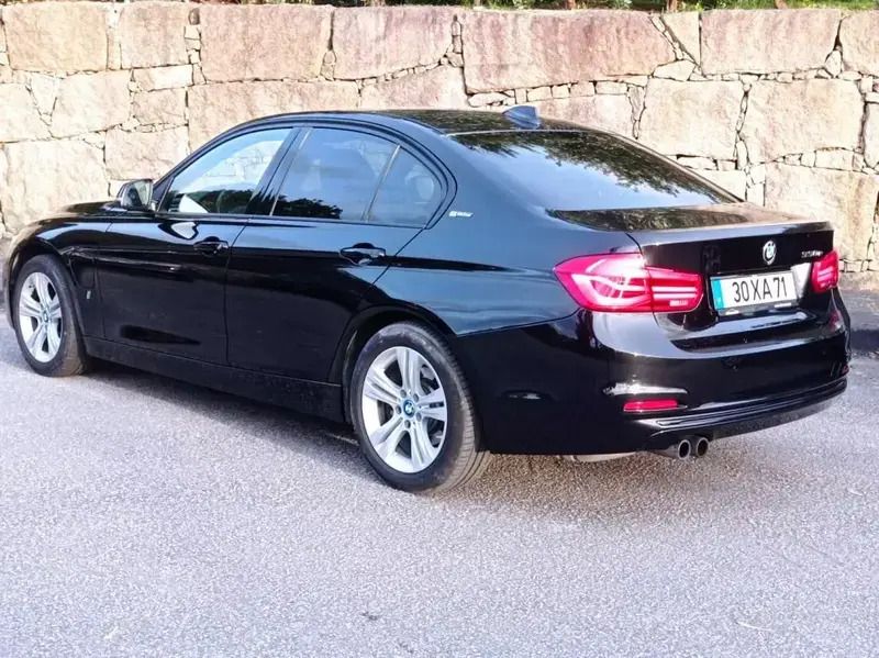 Usado BMW 330e iPerformance 252 HP (185 kW) 2019 Preto Sedan