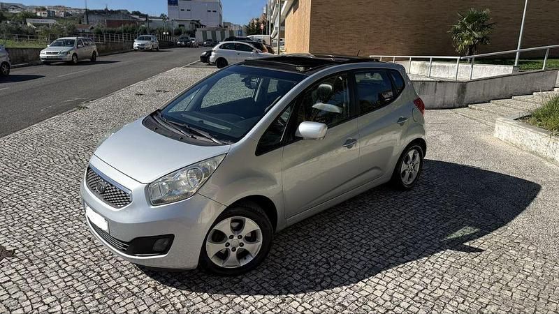 Usado 2010 Kia Venga Citadino | € 4.999 - Imagem 1/4