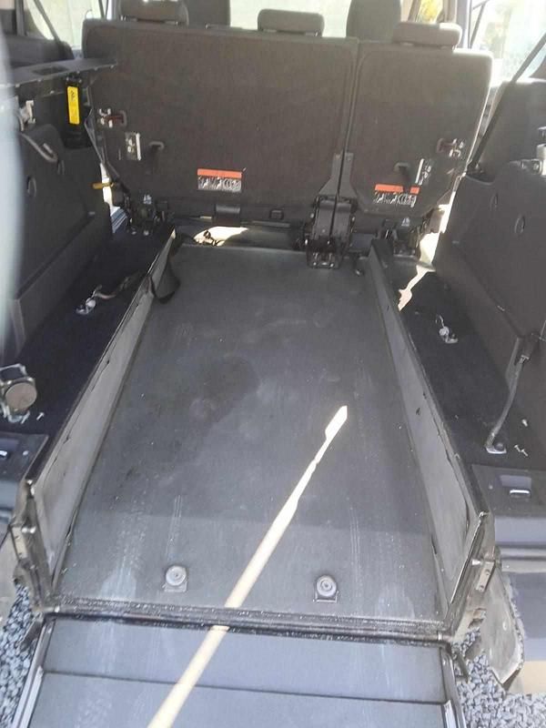 Branco Usado 2017 Ford Tourneo Connect Monovolume | € 18.500 - Imagem 1/4