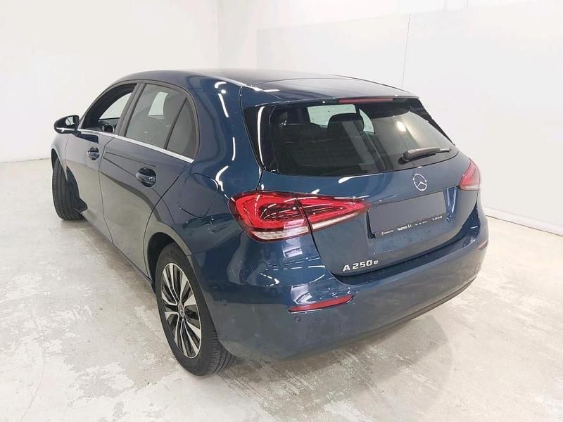 Usado Mercedes A250 Style 218 HP (160 kW) 2022 Azul