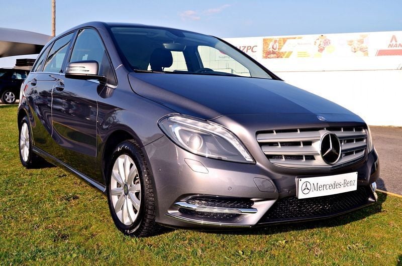 Vendido Mercedes B180 CDI Aut. - Carros Usados Para Venda