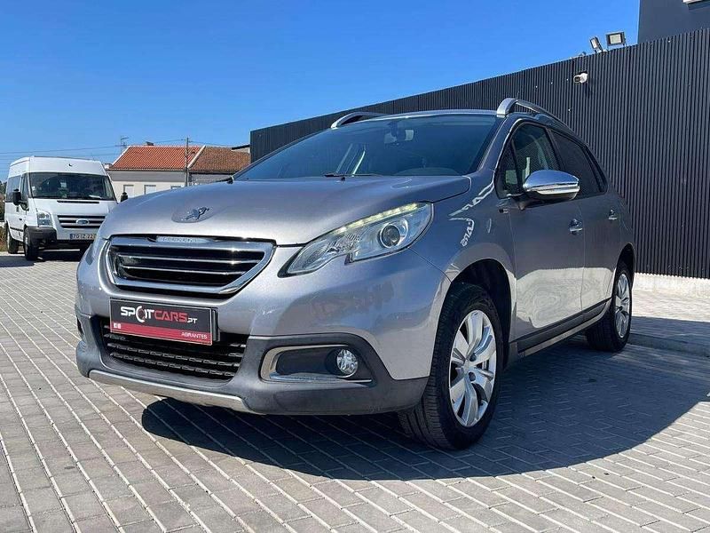 Usado Peugeot 2008 Access 82 HP (60 kW) 2016 Cinzento SUV