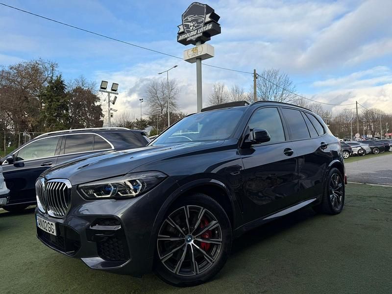 Cinza Usado 2022 BMW X5 Shadowline SUV | € 63.750 - Imagem 1/4