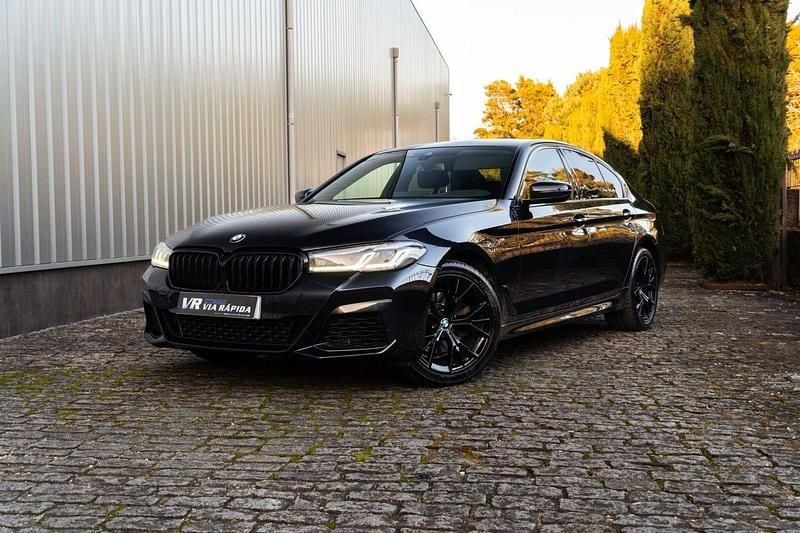 Usado BMW 520 Efficient Dynamics 190 HP (139 kW) 2021 Azul Sedan