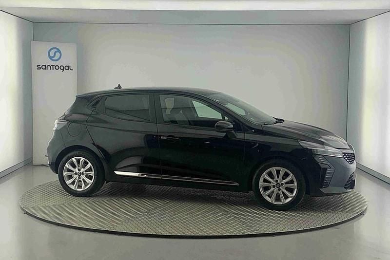 Preto Usado 2023 Renault Clio V Evolution Citadino | € 17.300 (Preço justo) - Imagem 1/4