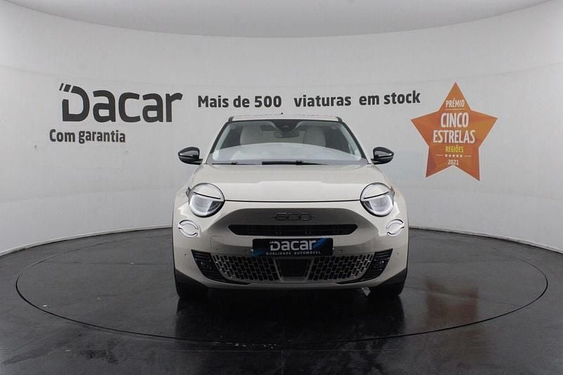 Usado Fiat 600 La Prima 114 kW (156 HP) 2024 Bege SUV