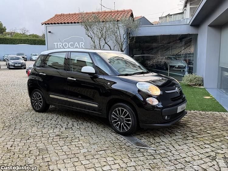Usado Fiat 500L Lounge 105 HP (77 kW) 2014 Preto Monovolume