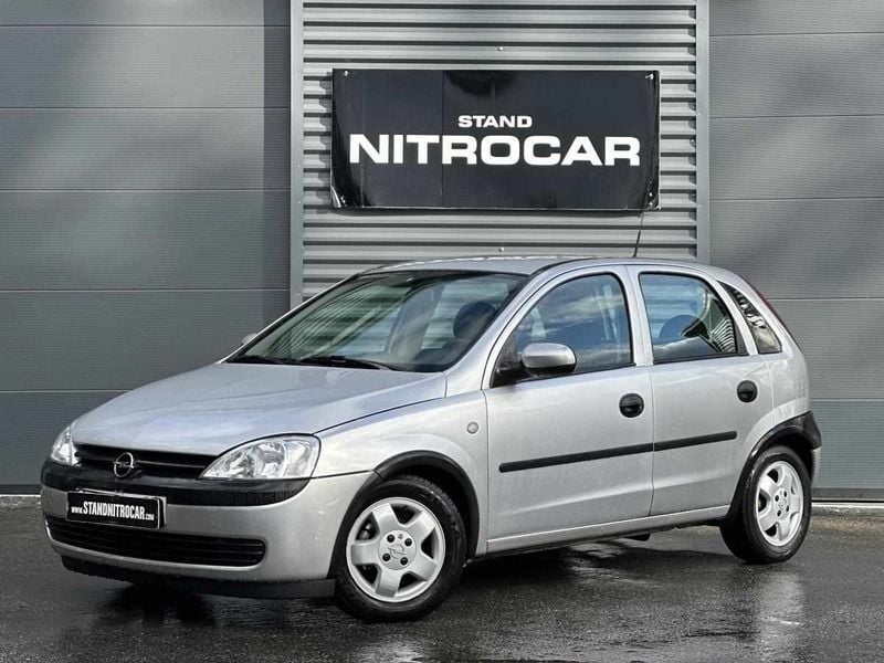 Cinzento Usado 2002 Opel Corsa Citadino | € 2.350 (Bom preço) - Imagem 1/4