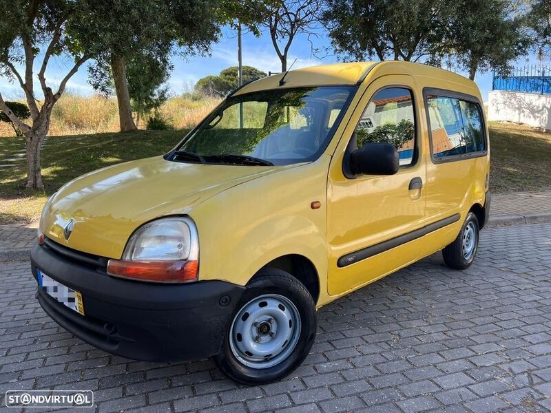 Vendido Renault Kangoo 1.4 RN - Carros usados para venda