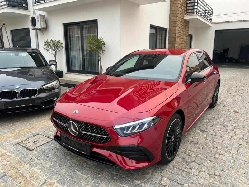 Outra Usado 2023 Mercedes A220 Sedan | € 24.900 - Imagem 1/4