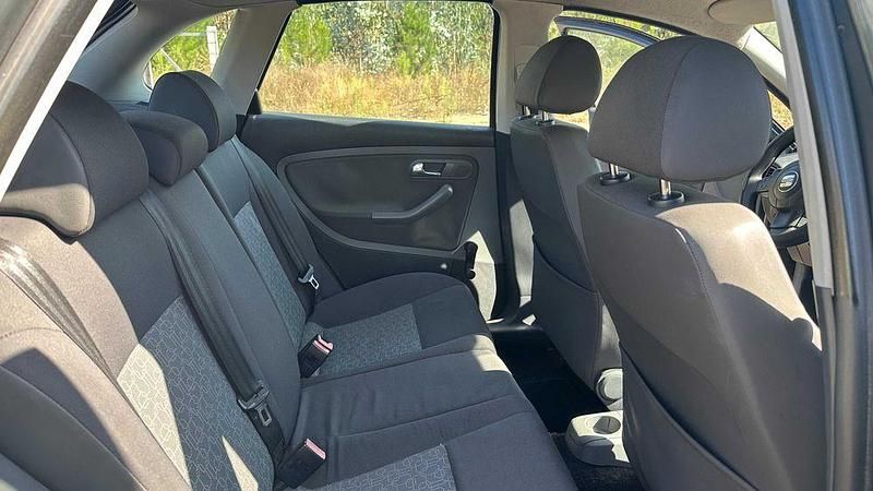 Usado 2006 Seat Ibiza Sedan | € 3.000 (Preço justo) - Imagem 1/4